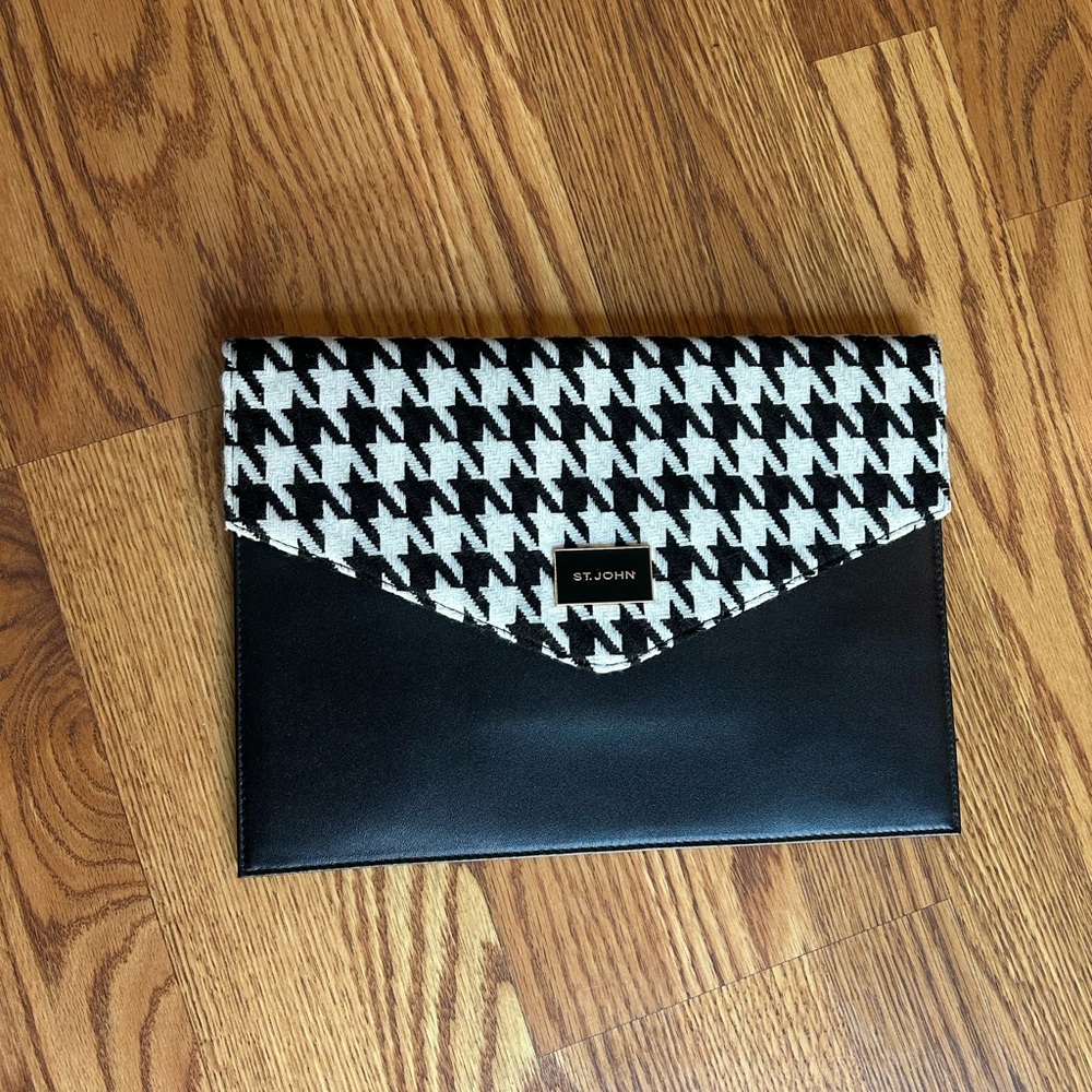 St. John Houndstooth Black and White Envelope Clutch